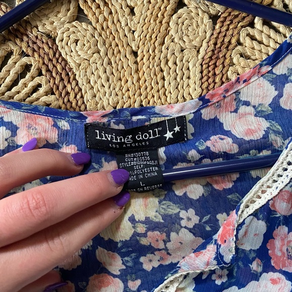 Living Doll floral flowy boho top - Picture 3 of 3